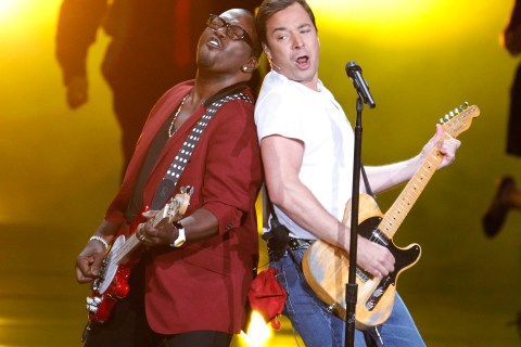 Host Jimmy Fallon performs 'Born to Run' with American Idol's Randy Jackson at the 62nd annual Primetime Emmy Awards in Los Angeles