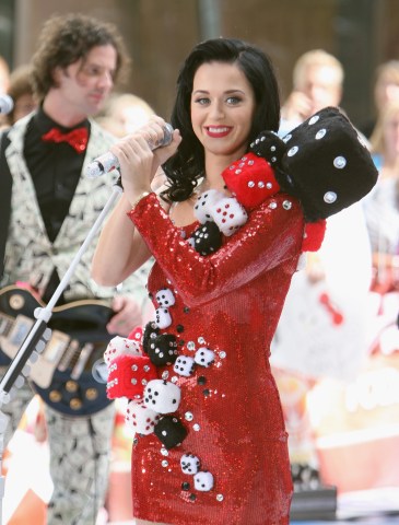 Katy Perry Performs On NBC's "Today" - July 24, 2009