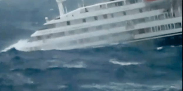 cruise ship 30 foot waves