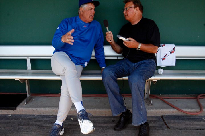 Ron Santo, legendary Cubs third baseman, loses his battle with cancer 