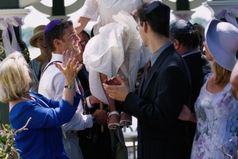 Carrying Bride in Chair LS020670