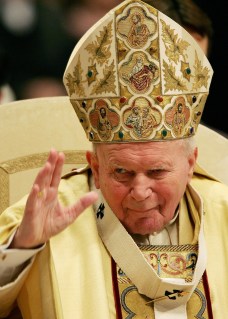Pope John Paul II blesses the pilgrims a