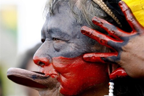 Chief Raoni of the Caiapo tribe from the Amazon basin demonstrates against the construction of the planned Belo Monte hydroelectric dam, in Brasilia