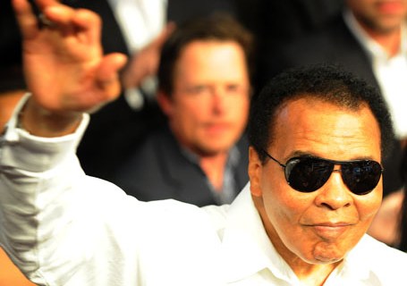 Boxing legend Muhammad Ali salutes the c