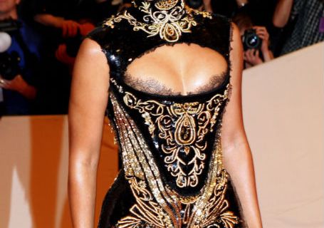 Singer Beyonce arrives at the Metropolitan Museum of Art Costume Institute Benefit 