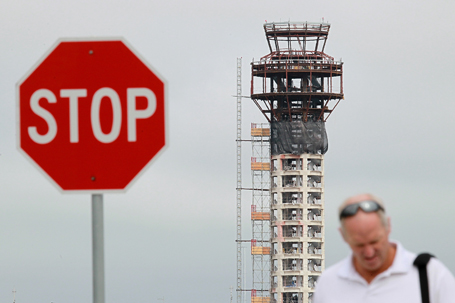 Construction Stops On New Oakland Control Tower After FAA Funding Is Halted