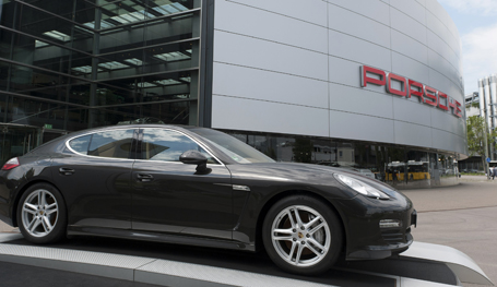 Tech-Savvy Thieves Switch Keys During Test Drive to Steal Porsche ...