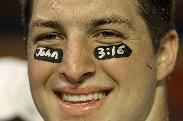 John 3:16 Wasn't His Original Eyeblack Verse, 9 Things You Might Not Know  About Tim Tebow