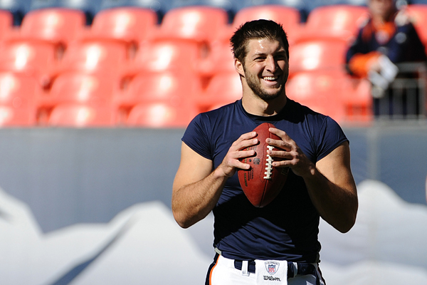 Hes Americas Most Wanted Neighbor 9 Things You Might Not Know About Tim Tebow 