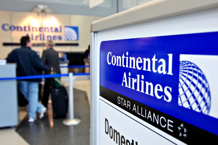 4 Continental Airlines America's Meanest Airlines 2011 Baggage