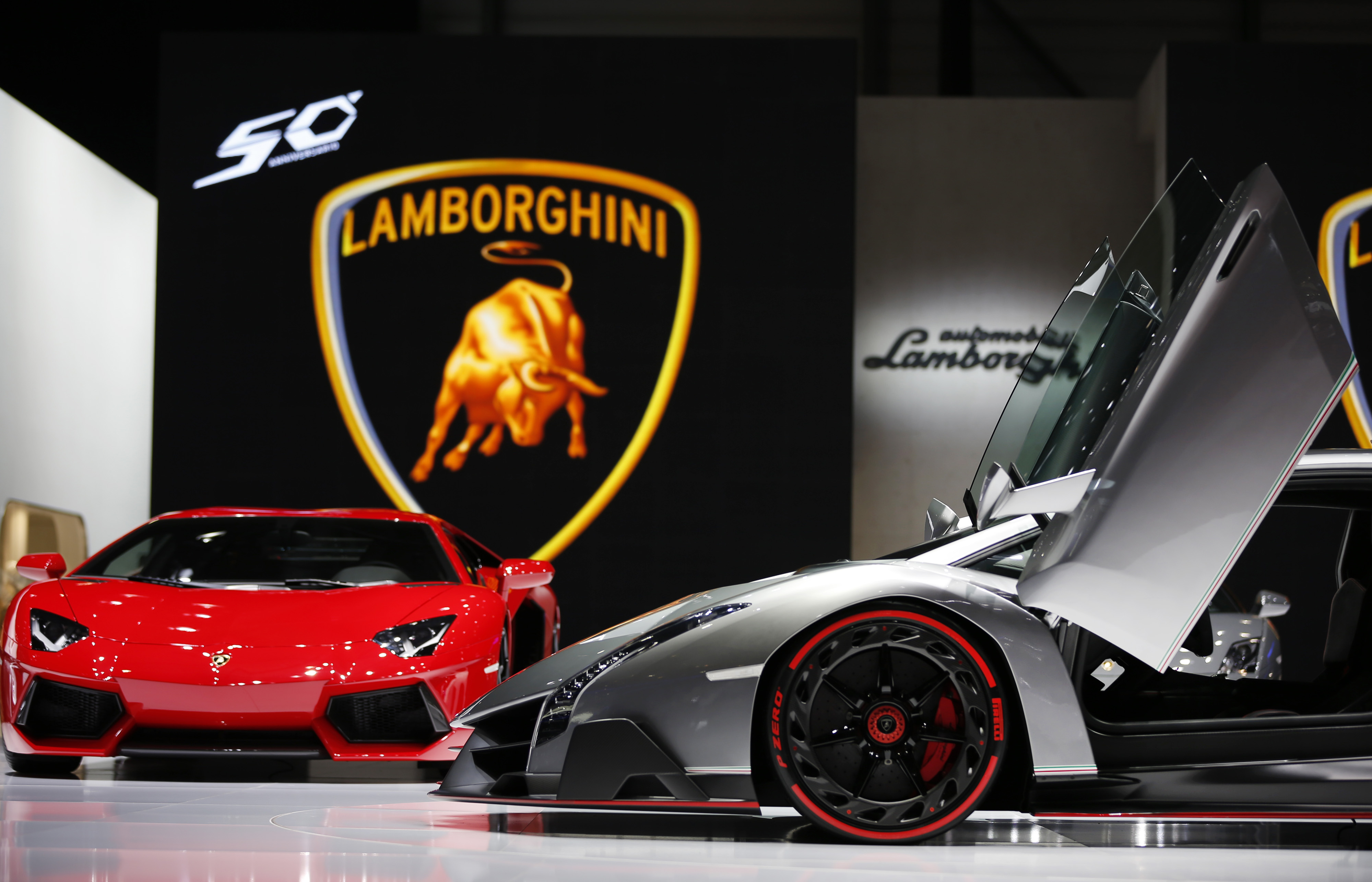 PHOTOS: Lamborghini's New $ Million Veneno Supercar 