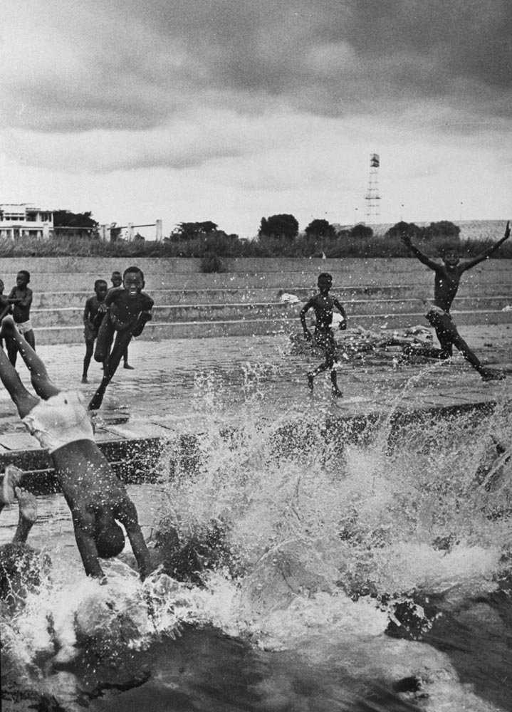 The Beatles, Robert Kennedy, Sophia Loren and Others in Swimming Pools ...