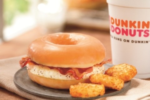 dunkin-donuts-bacon-doughnut